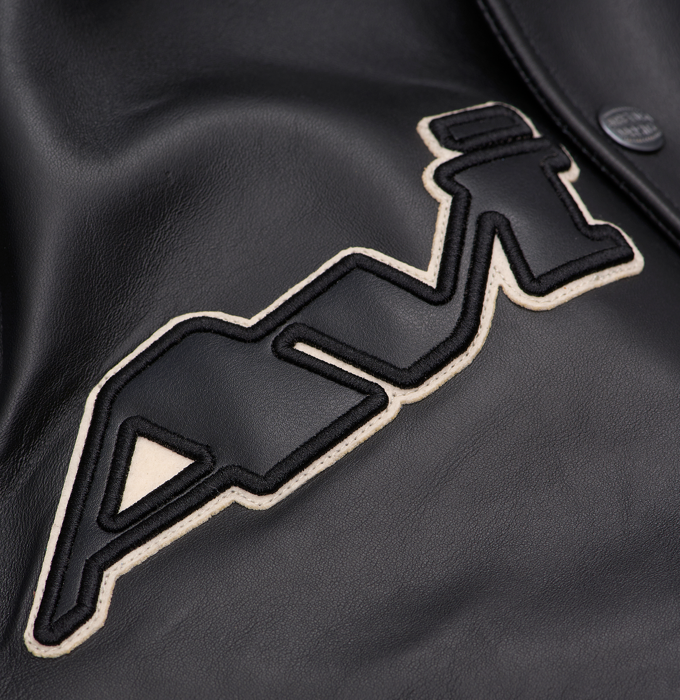 AVIREX LEGEND BLACK