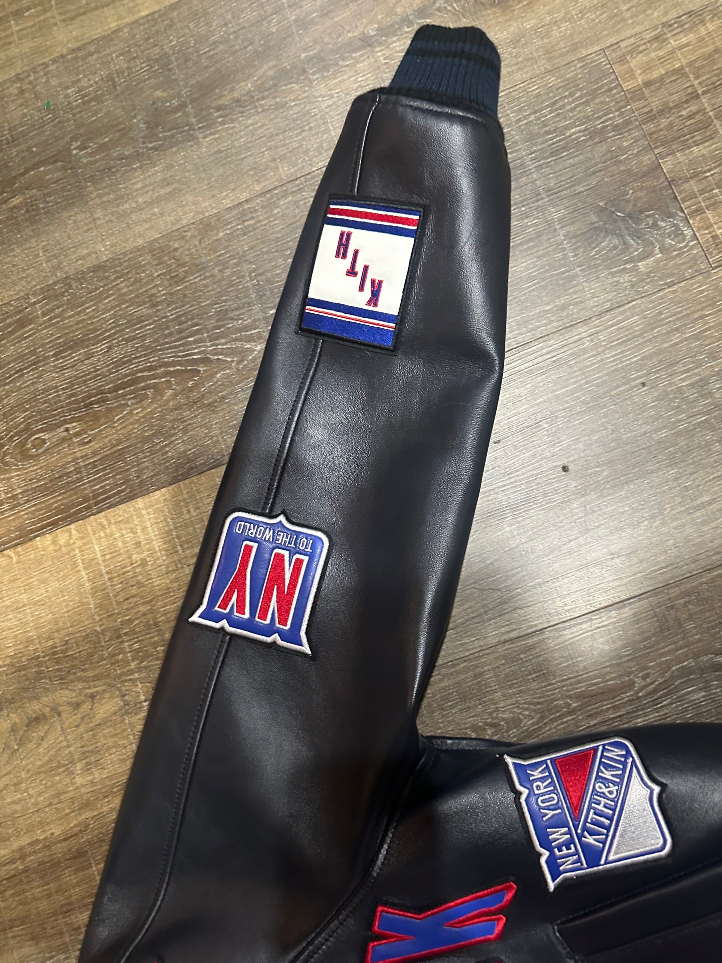 KITH & AVIREX for MADISON SQUARE GARDEN Sports Icon Jacket (BLACK)