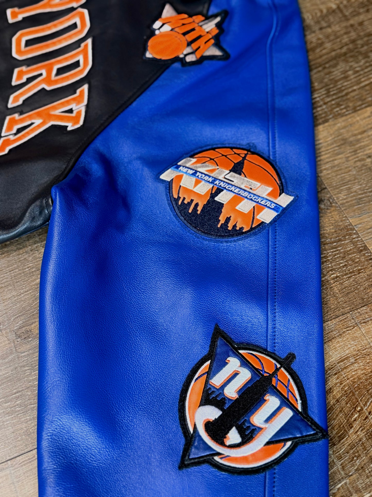 KITH & AVIREX FOR THE NEW YORK KNICKS MADISON SQUARE GARDEN ICON JACKET (BLUE/RED) LIMITED INVENTORY