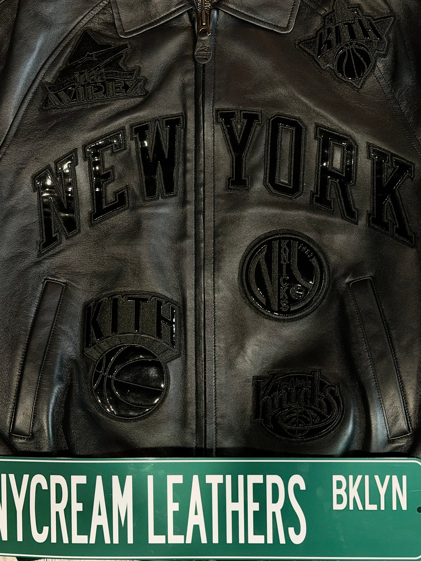 KITH & AVIREX FOR THE NEW YORK KNICKS MADISON SQUARE GARDEN ICON JACKET (BLACK) LIMTED INVENTORY