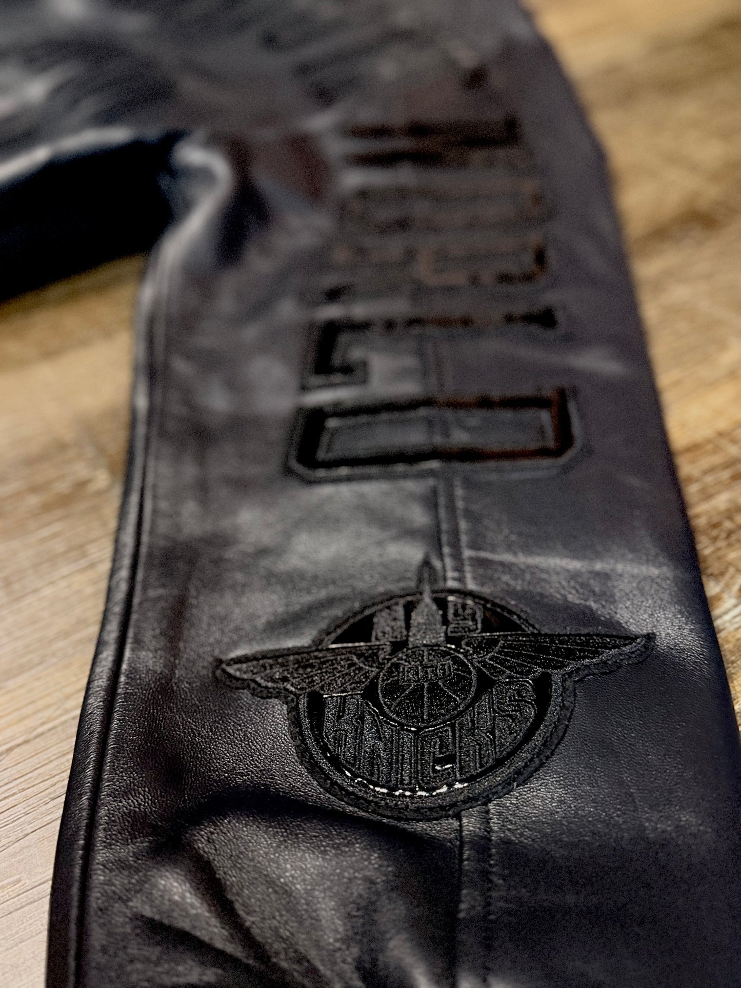 KITH & AVIREX FOR THE NEW YORK KNICKS MADISON SQUARE GARDEN ICON JACKET (BLACK) LIMTED INVENTORY