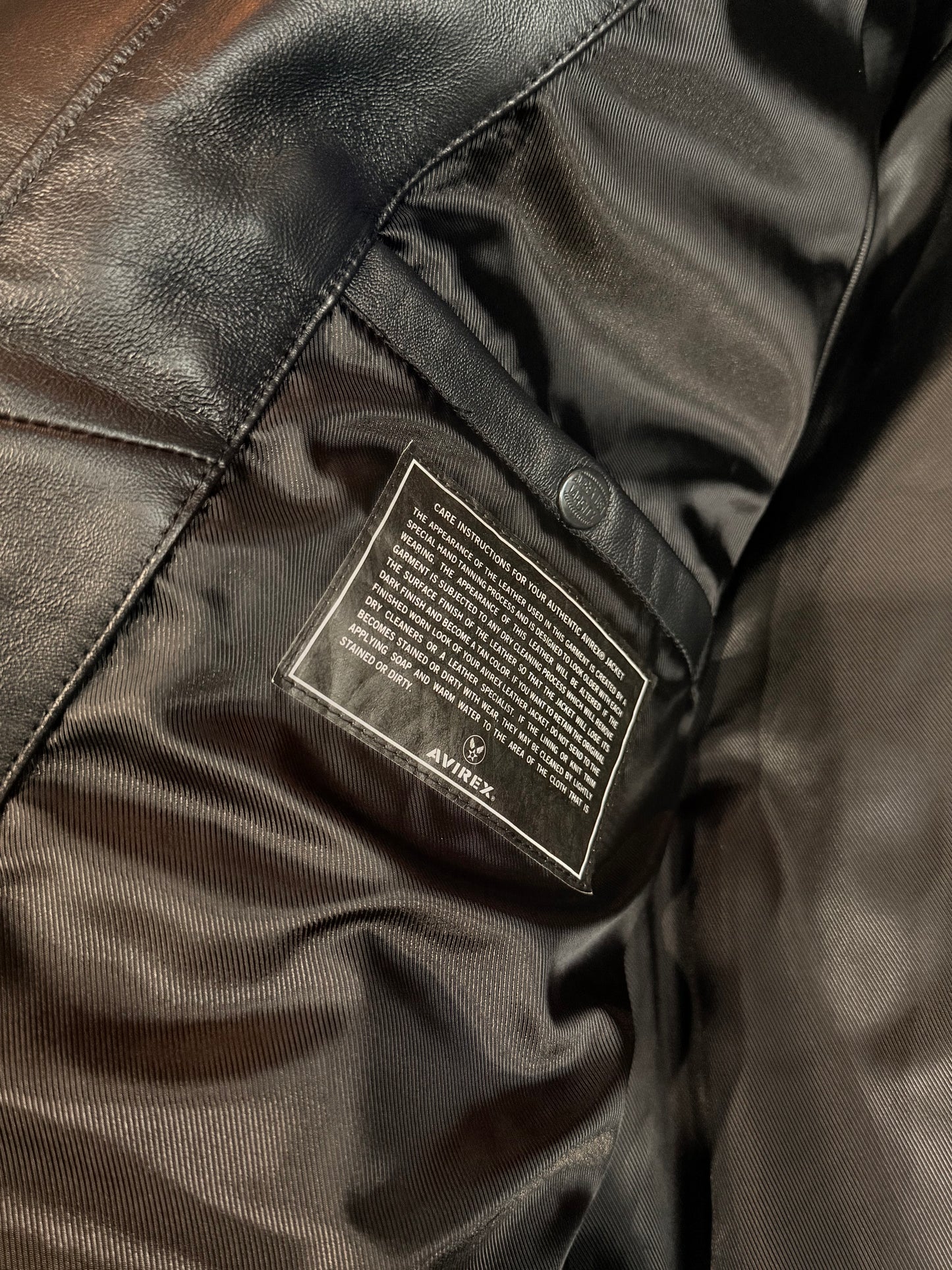 KITH & AVIREX FOR THE NEW YORK KNICKS MADISON SQUARE GARDEN ICON JACKET (BLACK) LIMTED INVENTORY